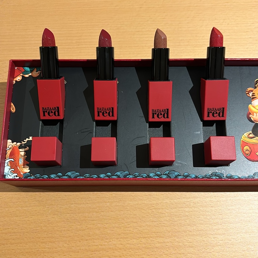NEW! BAZAAR Red Lipstick Set